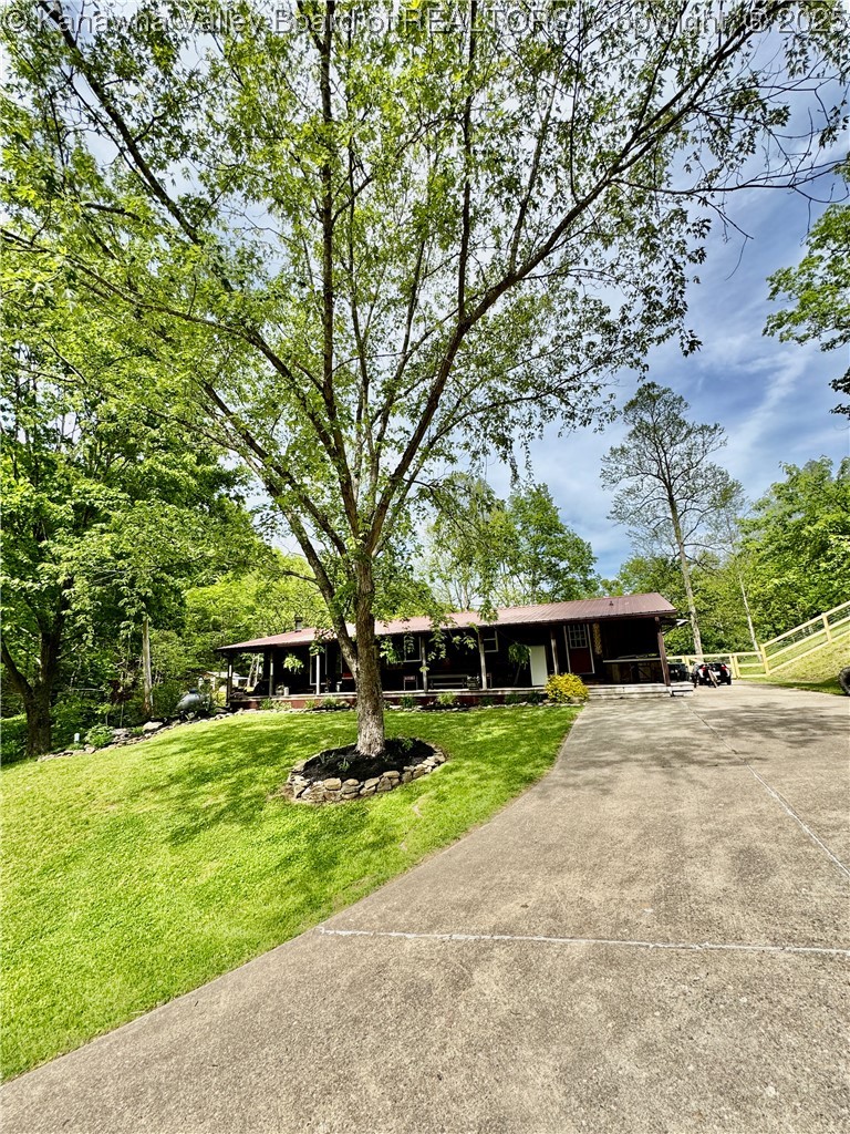 99 Buck Branch Road Griffithsville, WV 25521 - Photo 4 of 38 Gallery Image 4