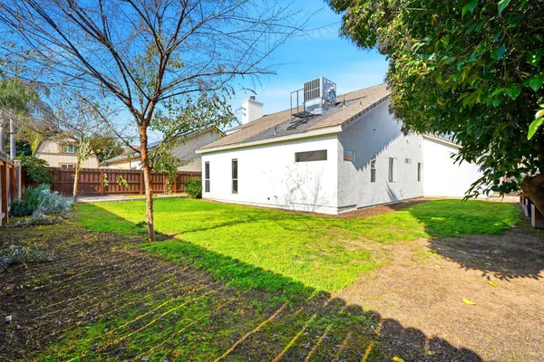 $459,950 | 2682 Morris Avenue, Clovis, CA 93611
