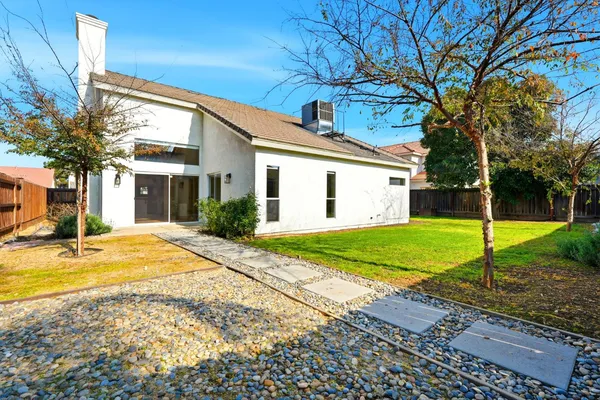 $459,950 | 2682 Morris Avenue, Clovis, CA 93611