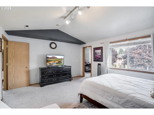 $329,000 | 5502 Northeast 89th Avenue, Vancouver, WA 98662