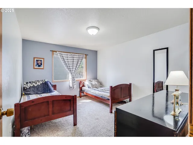 $329,000 | 5502 Northeast 89th Avenue, Vancouver, WA 98662