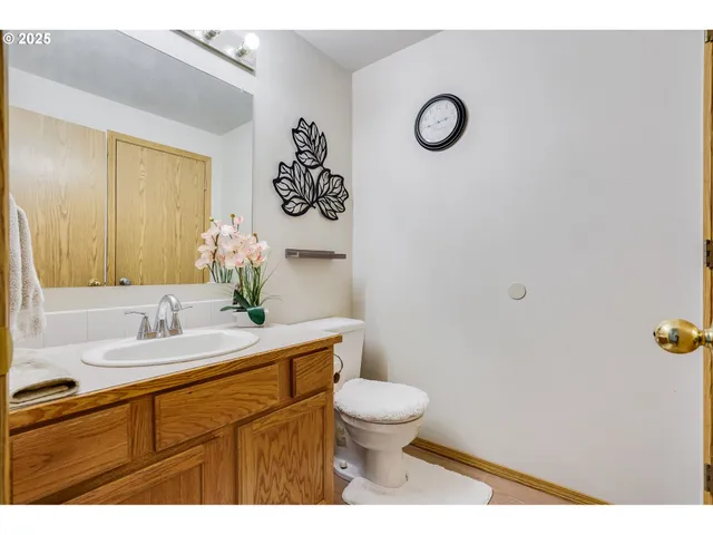 $329,000 | 5502 Northeast 89th Avenue, Vancouver, WA 98662