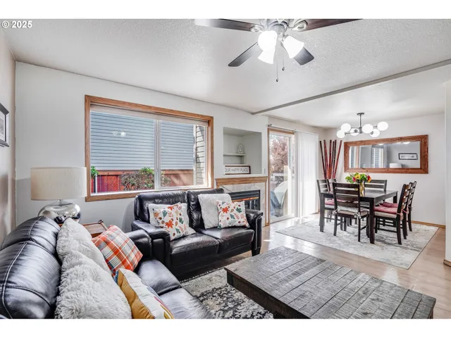 $329,000 | 5502 Northeast 89th Avenue, Vancouver, WA 98662