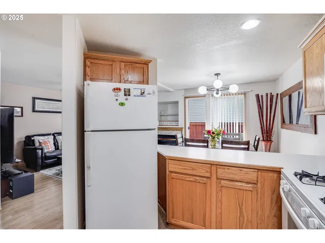 $329,000 | 5502 Northeast 89th Avenue, Vancouver, WA 98662