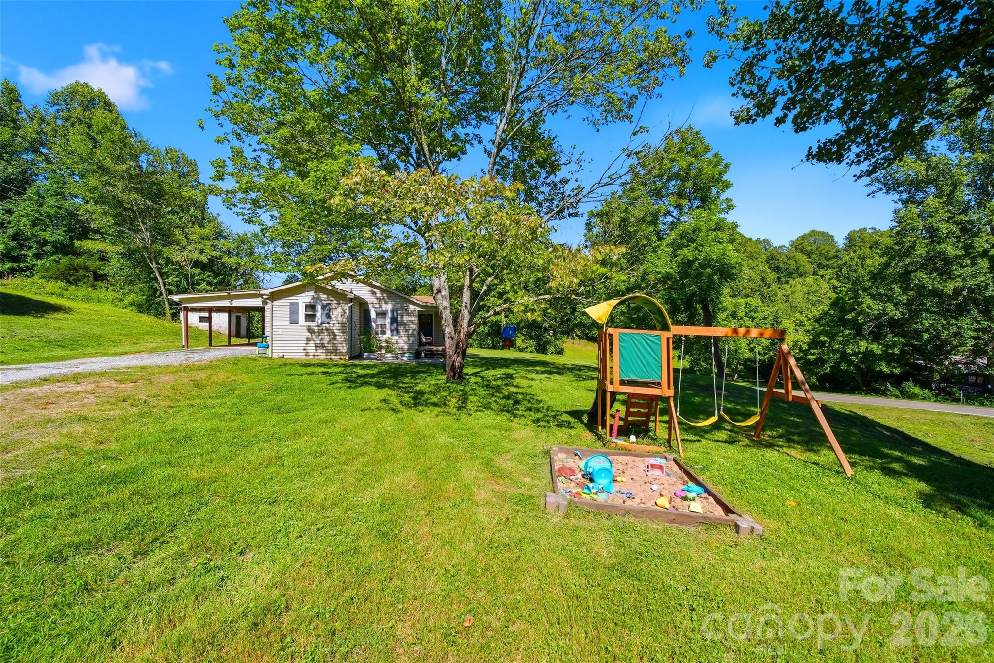 4710 Overland Road Lenoir, NC 28645 - Photo 28 of 37