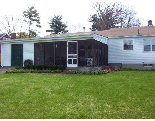 155 Sackett Road Westfield, MA 01085 - Photo 3 of 17 Gallery Image 3