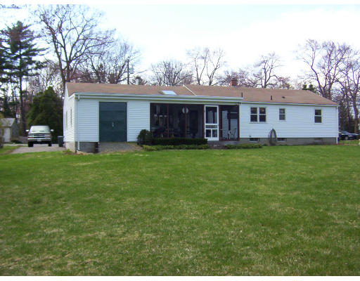 155 Sackett Road Westfield, MA 01085 - Photo 5 of 17 Gallery Image 5