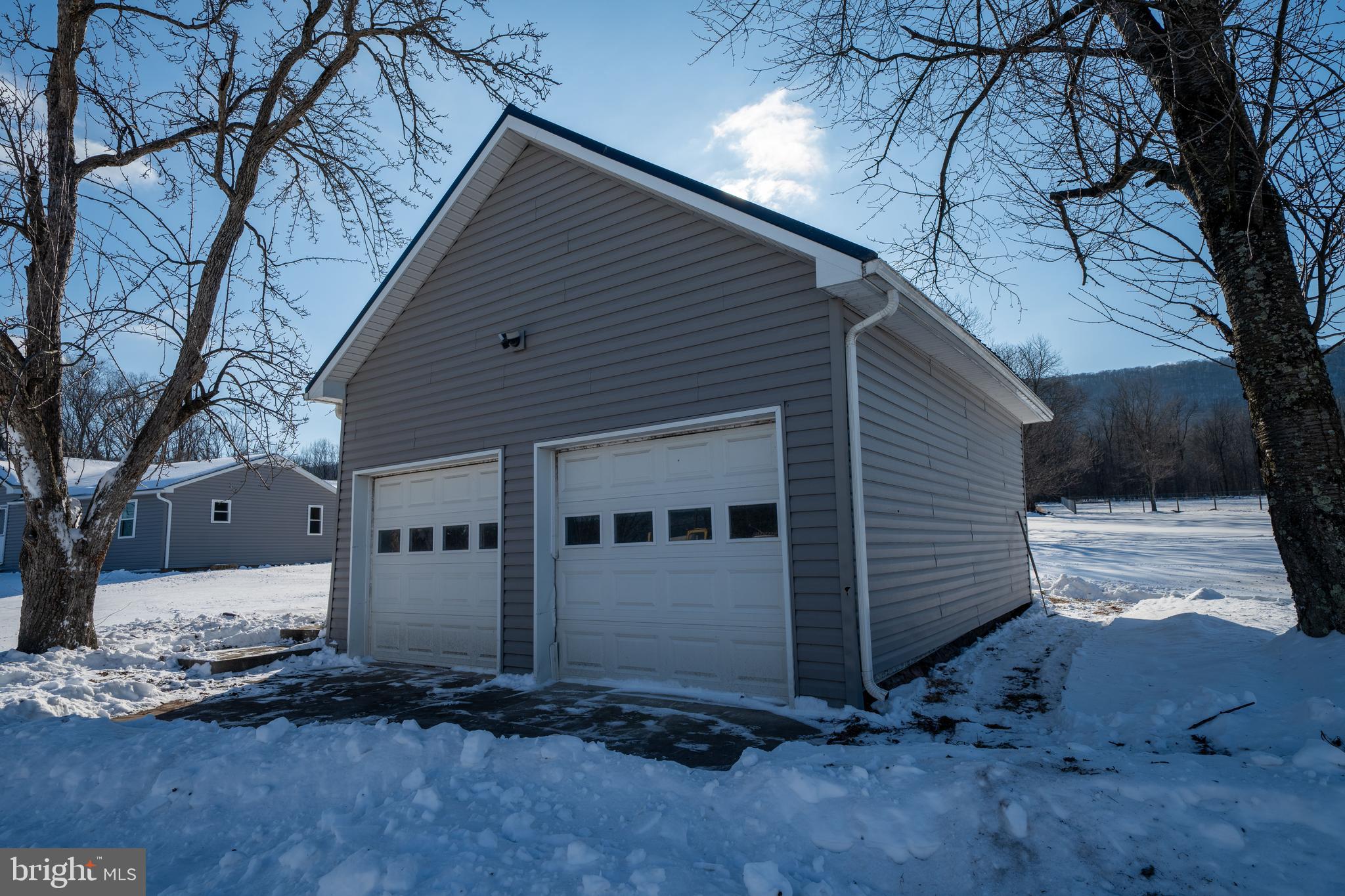 8690 Highway 25 Spring Glen, PA 17978 - Photo 15 of 45