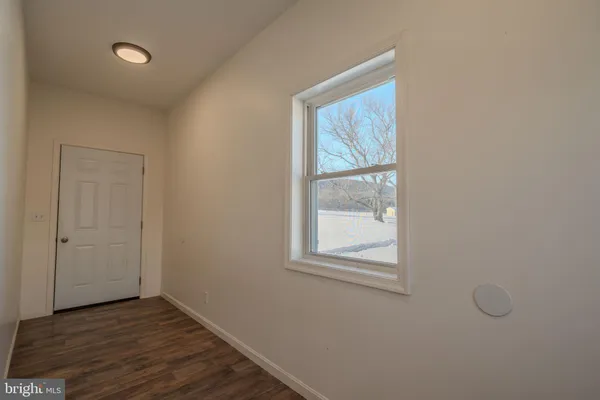 $100,000 | 8690 Highway 25, Spring Glen, PA 17978