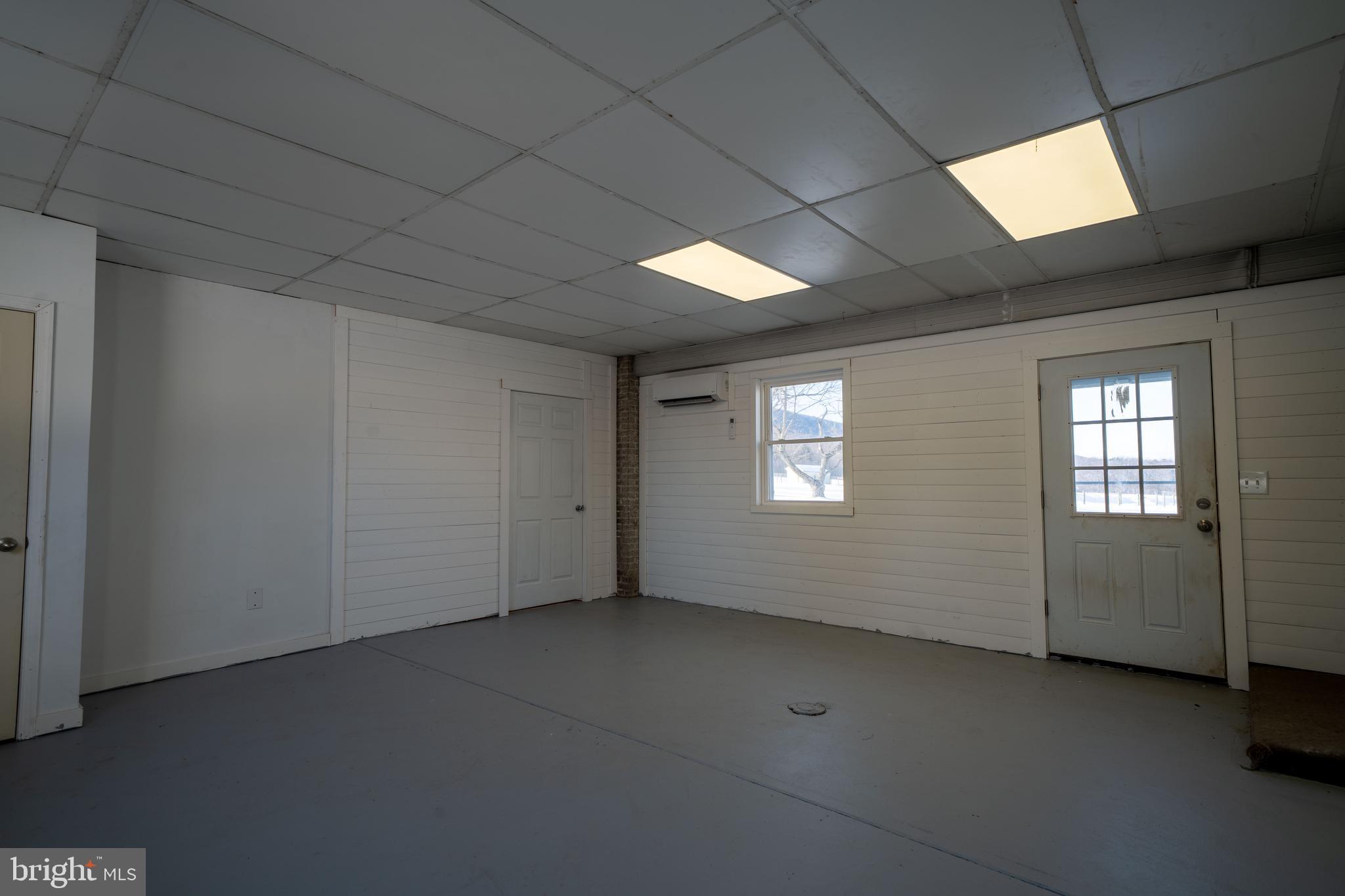 8690 Highway 25 Spring Glen, PA 17978 - Photo 26 of 45