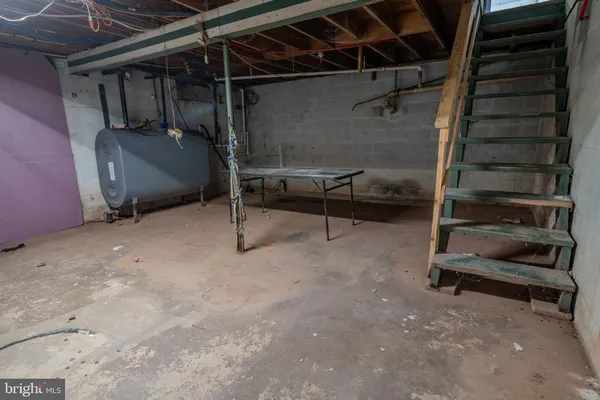 $100,000 | 8690 Highway 25, Spring Glen, PA 17978