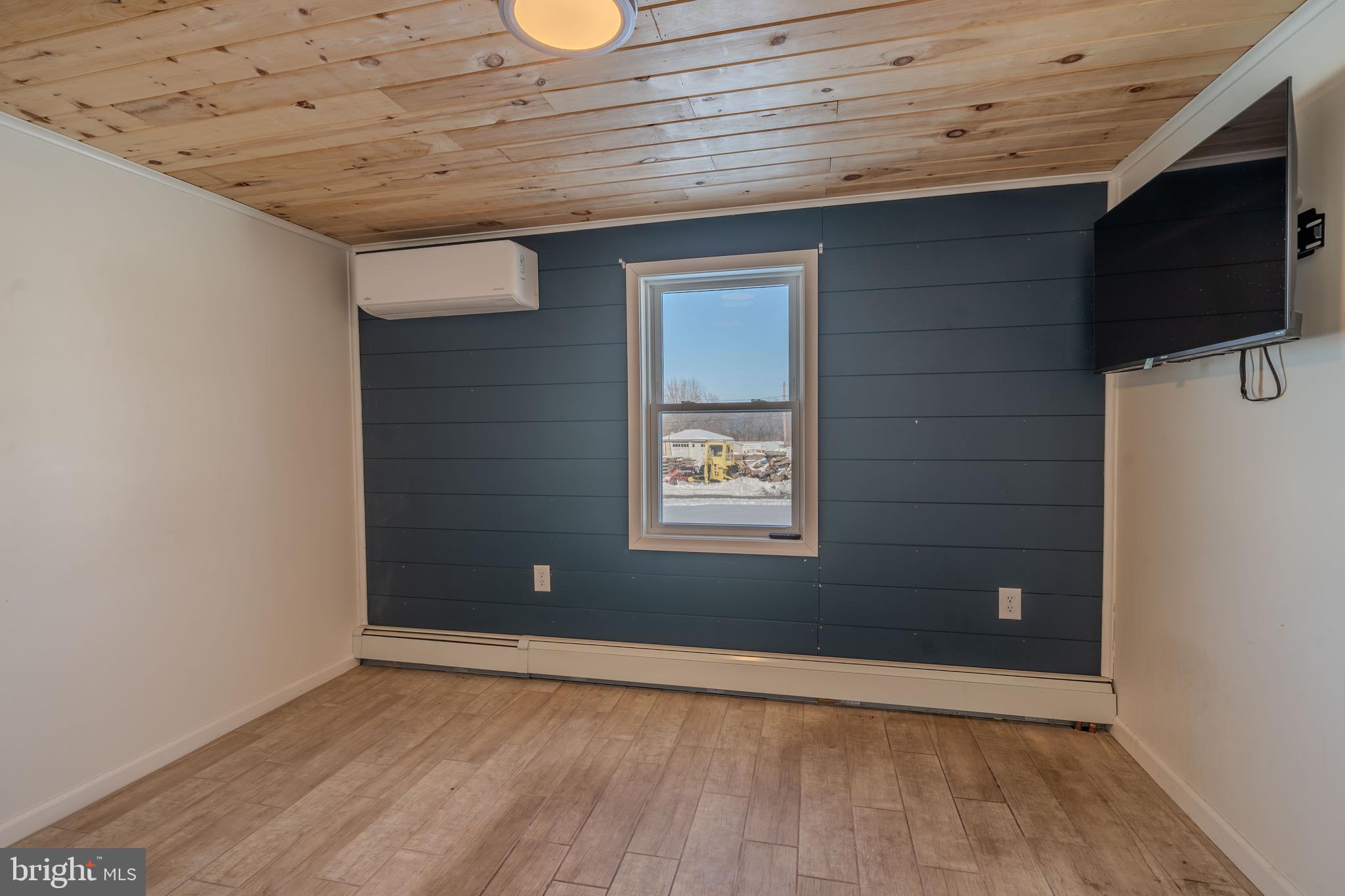 8690 Highway 25 Spring Glen, PA 17978 - Photo 33 of 45