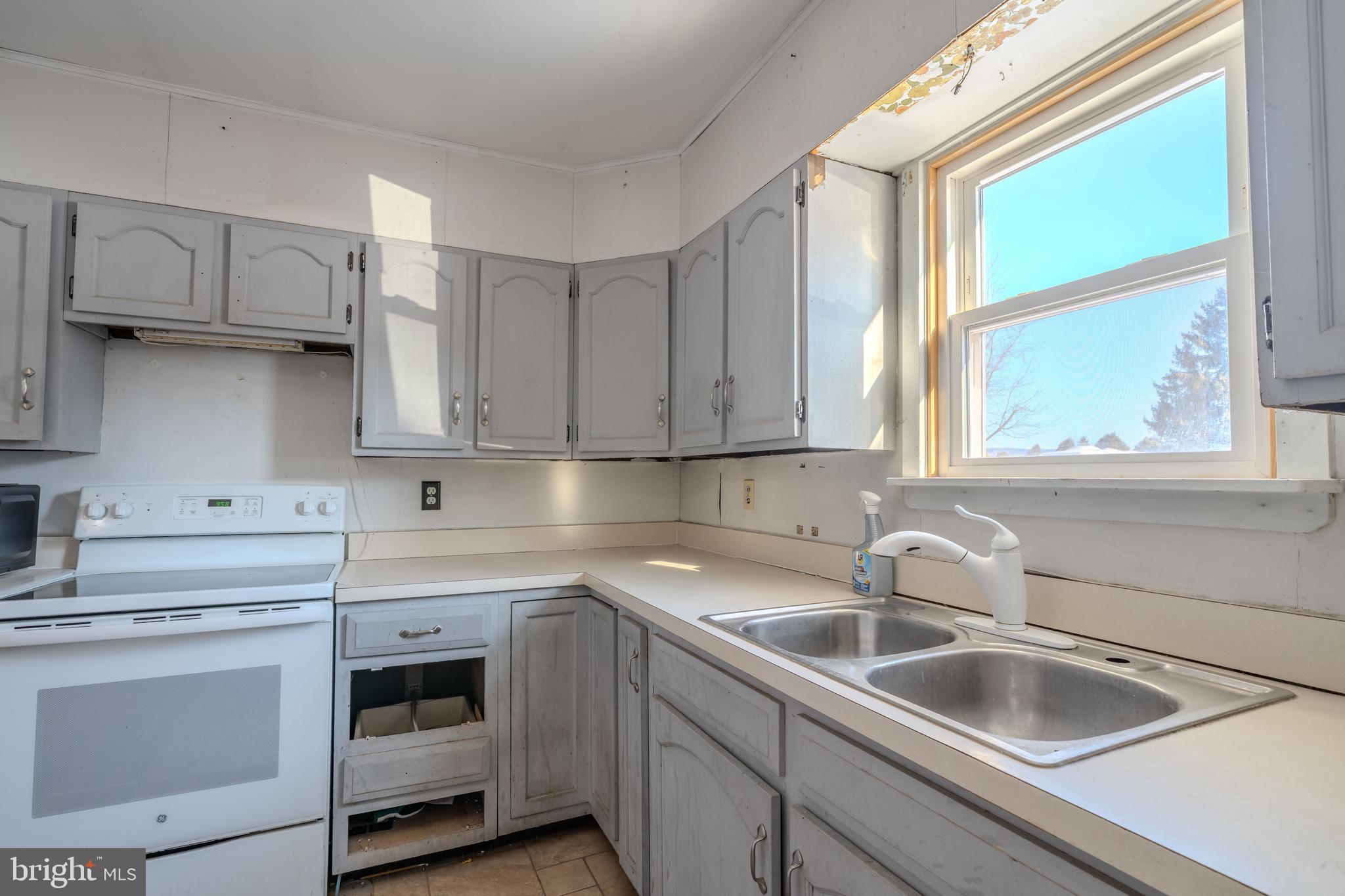 8690 Highway 25 Spring Glen, PA 17978 - Photo 41 of 45