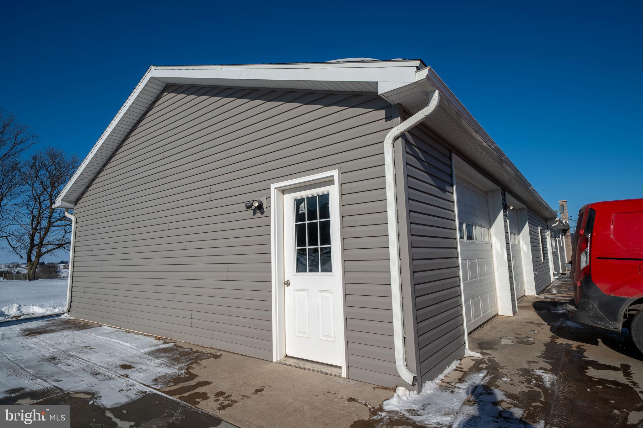 8690 Highway 25 Spring Glen, PA 17978 - Photo 10 of 45