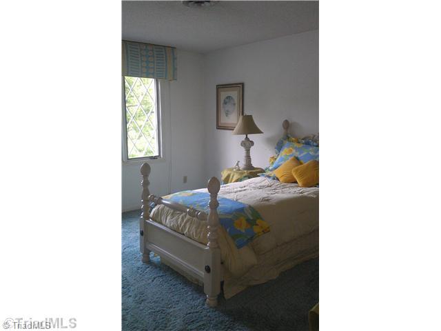 225 Pine Ridge Drive High Point, NC 27262 - Photo 7 of 9 2nd Bedroom.
