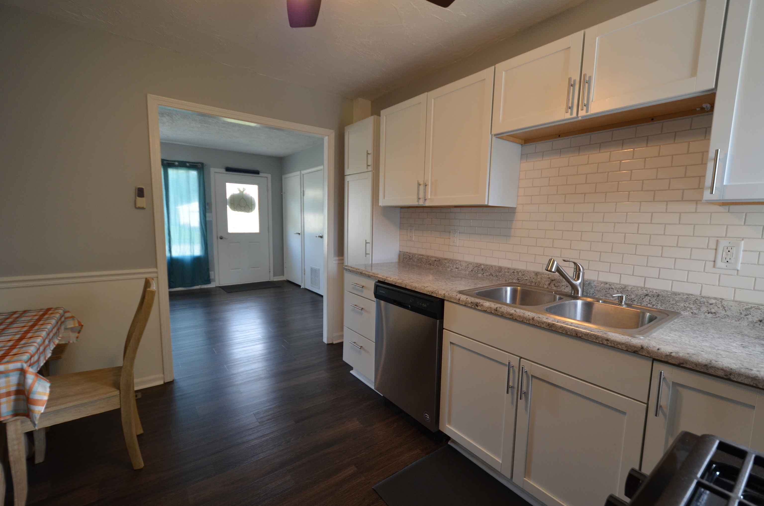 113 Eastman Road Chesterfield, IN 46017 - Photo 11 of 32