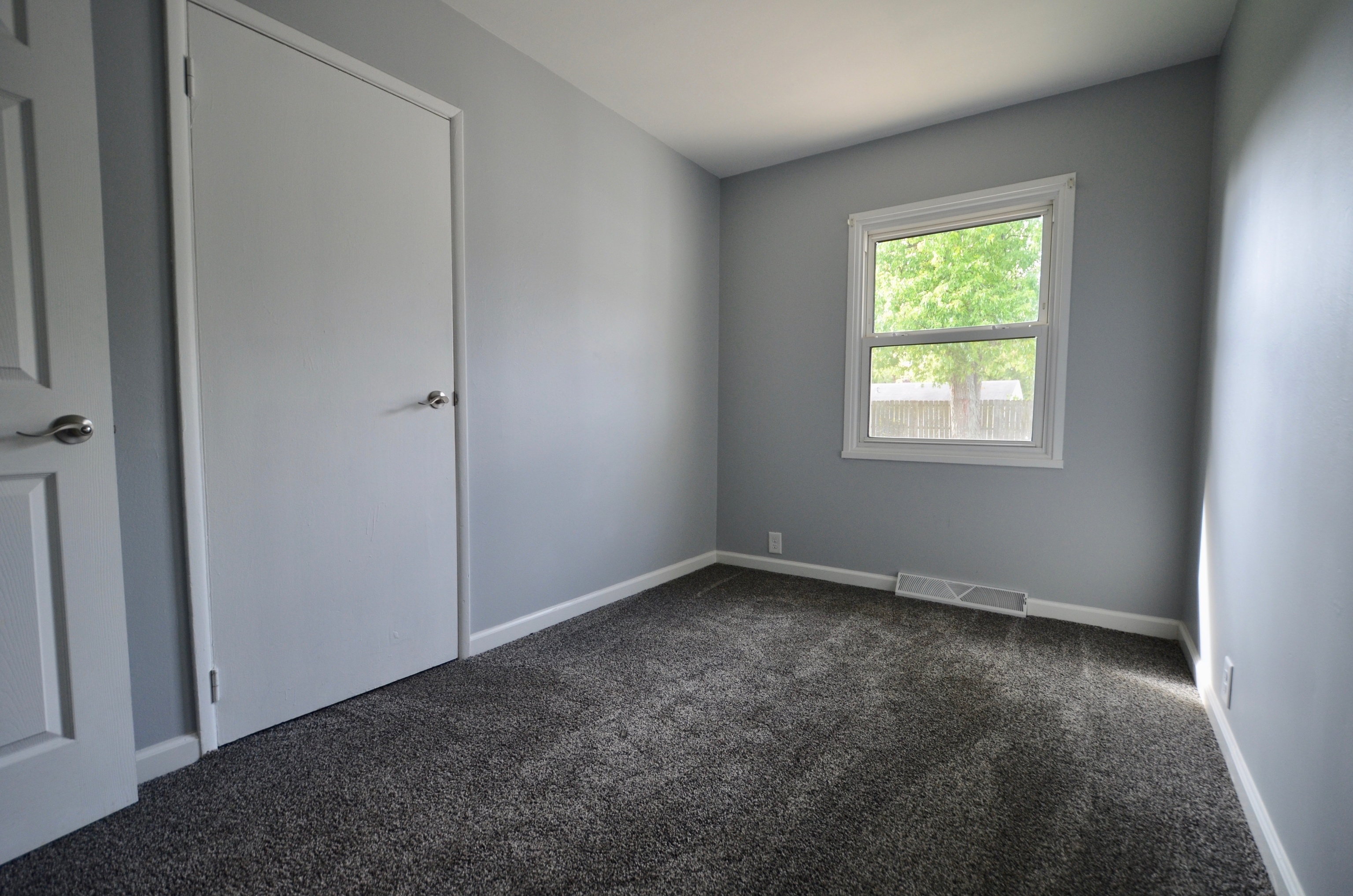 113 Eastman Road Chesterfield, IN 46017 - Photo 15 of 32