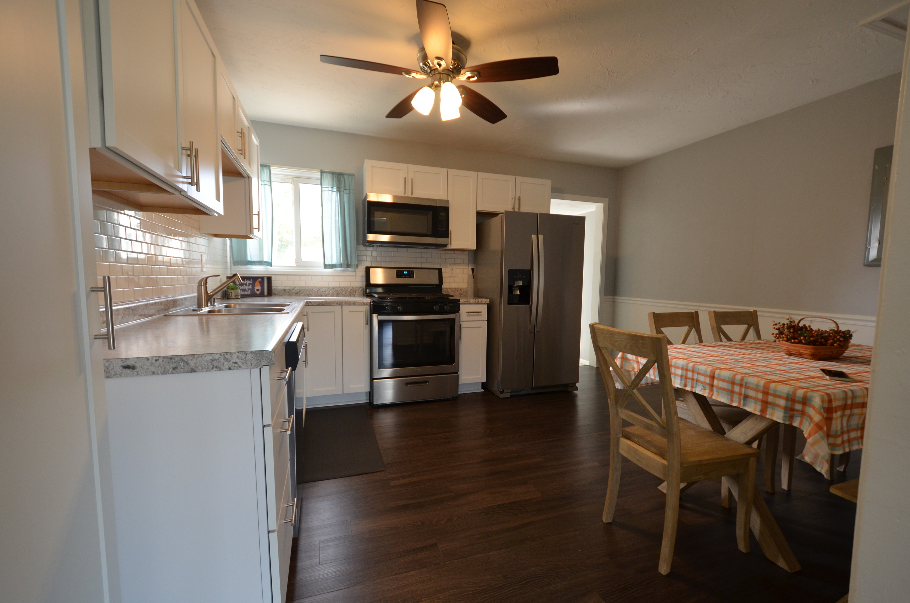 113 Eastman Road Chesterfield, IN 46017 - Photo 7 of 32