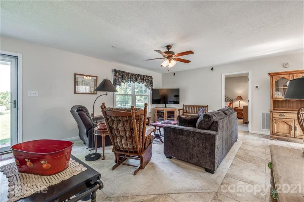 556 South Shiloh Road York, SC 29745 - Photo 4 of 27 Gallery Image 4