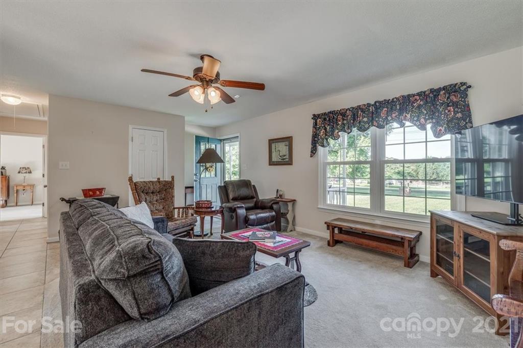556 South Shiloh Road York, SC 29745 - Photo 5 of 27 Gallery Image 5