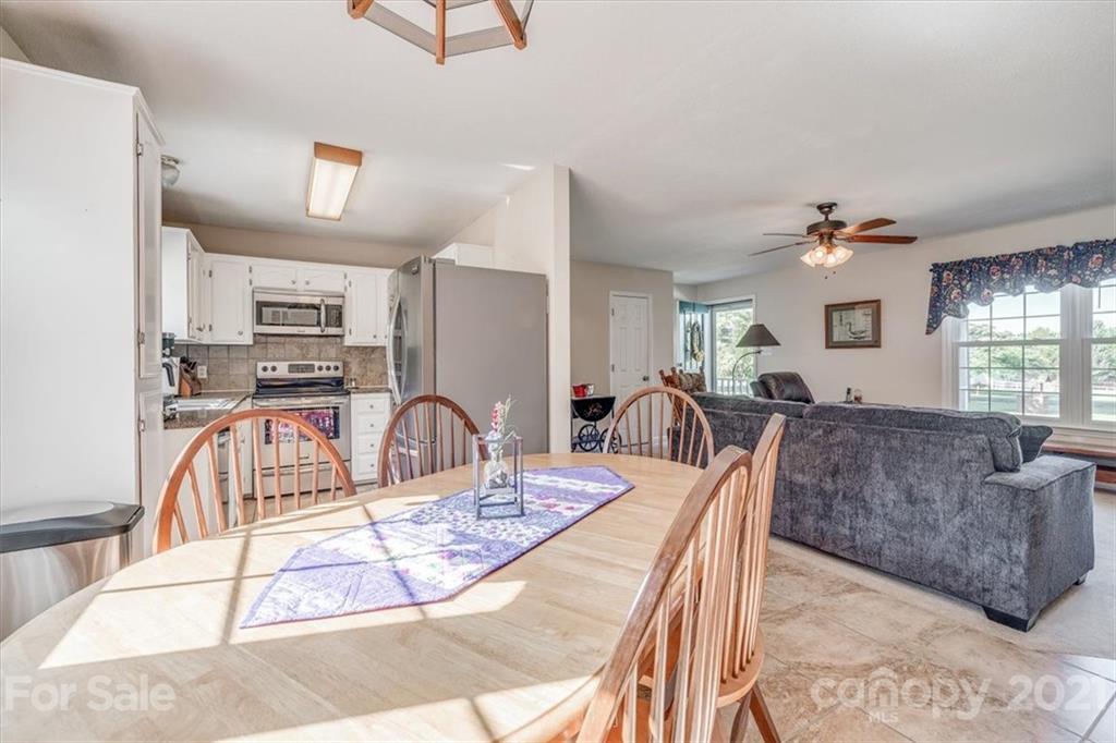 556 South Shiloh Road York, SC 29745 - Photo 7 of 27 Gallery Image 7