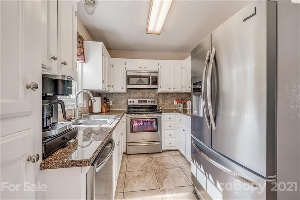 556 South Shiloh Road York, SC 29745 - Photo 9 of 27 Gallery Image 9