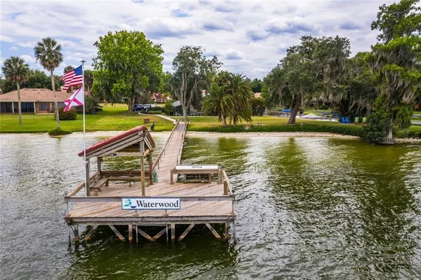 $279,900 | 402 Clusterwood Drive, Yalaha, FL 34797