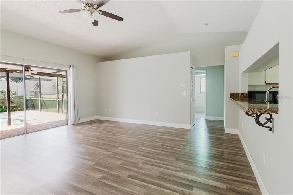 8450 Royal Hart Drive New Port Richey, FL 34653 - Photo 14 of 34