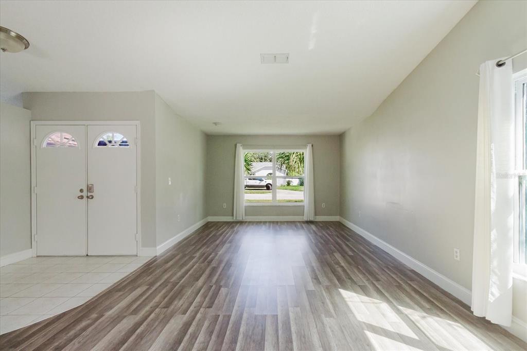 8450 Royal Hart Drive New Port Richey, FL 34653 - Photo 16 of 34