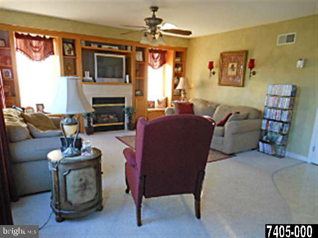 1035 Hostetter Road Hanover, PA 17331 - Photo 10 of 24
