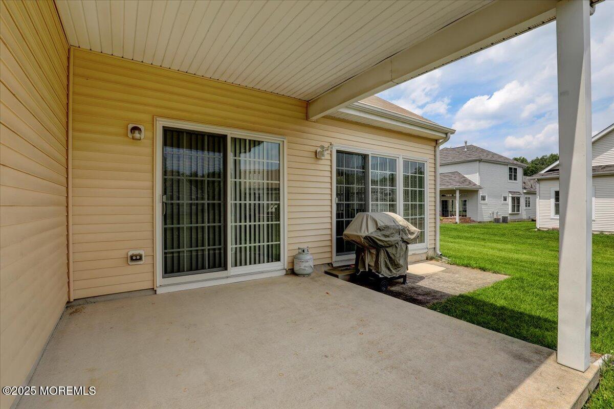 4 Long Bay Road Jackson, NJ 08527 - Photo 29 of 48 a view of a house with backyard and a garden