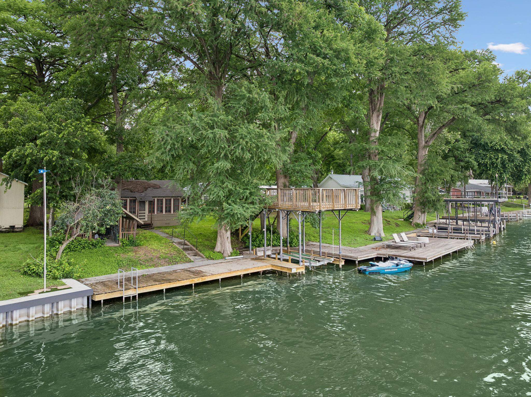 1307 Terminal Loop Road McQueeney, TX 78123 - Photo 7 of 10