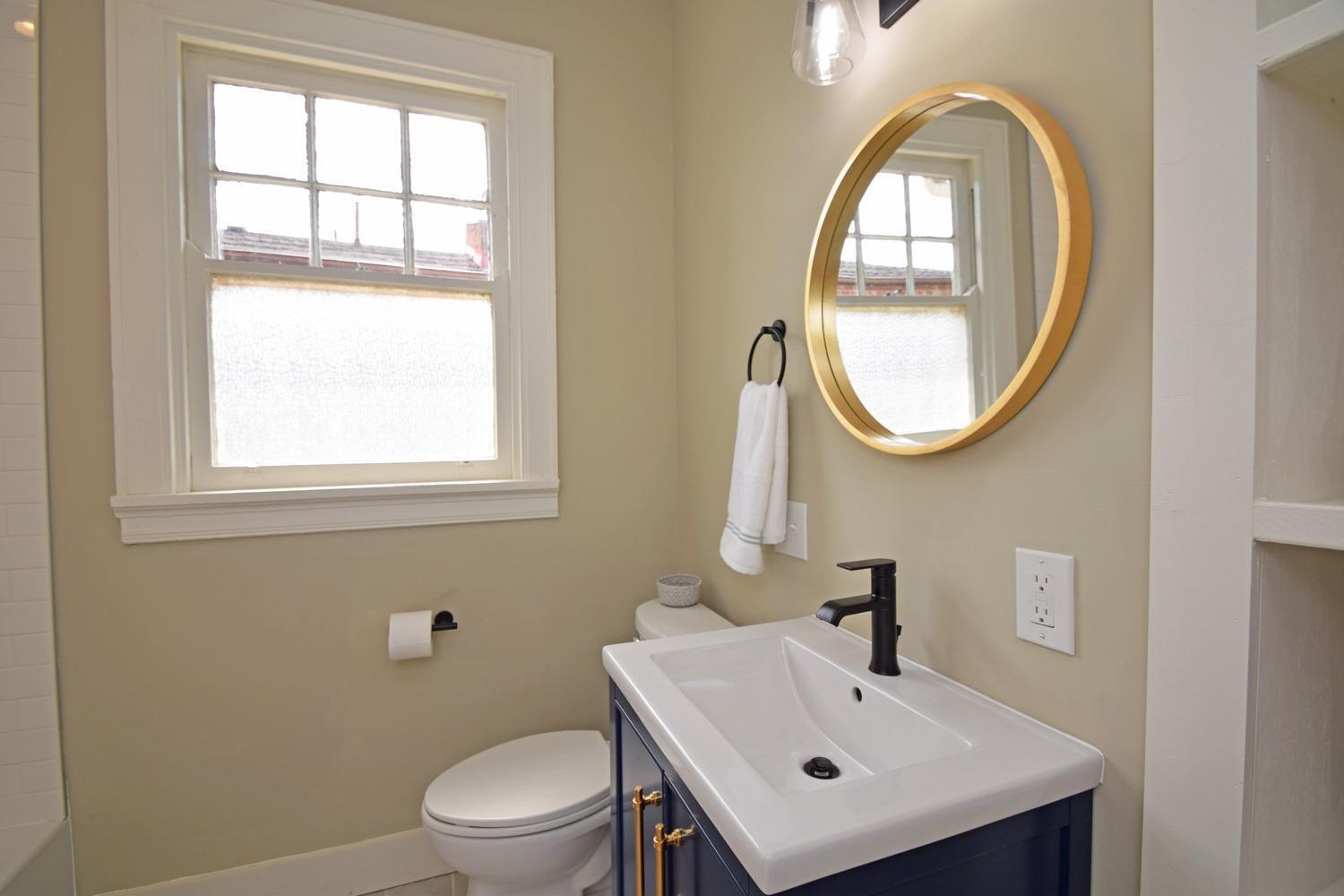 5705 Montgomery Road Cincinnati, OH 45212 - Photo 18 of 29 Gallery Image 18