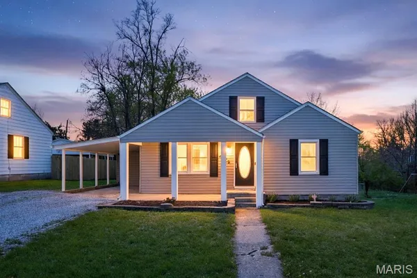 $212,000 | 404 East Lakeview Drive, Warrenton, MO 63383