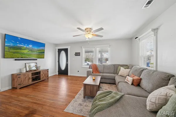 $212,000 | 404 East Lakeview Drive, Warrenton, MO 63383