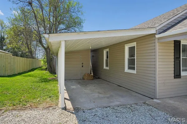 $212,000 | 404 East Lakeview Drive, Warrenton, MO 63383