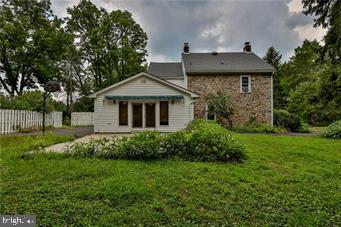 4262 Hecktown Road Bethlehem, PA 18020 - Photo 36 of 43 Gallery Image 36