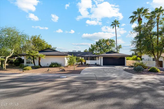 $1,075,000 | 619 East Vista Avenue, Phoenix, AZ 85020