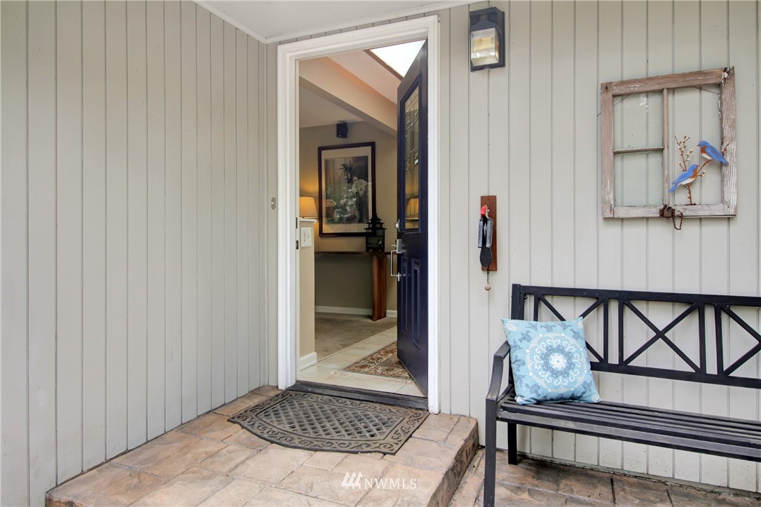 16443 Southeast 134th Street Renton, WA 98059 - Photo 4 of 40