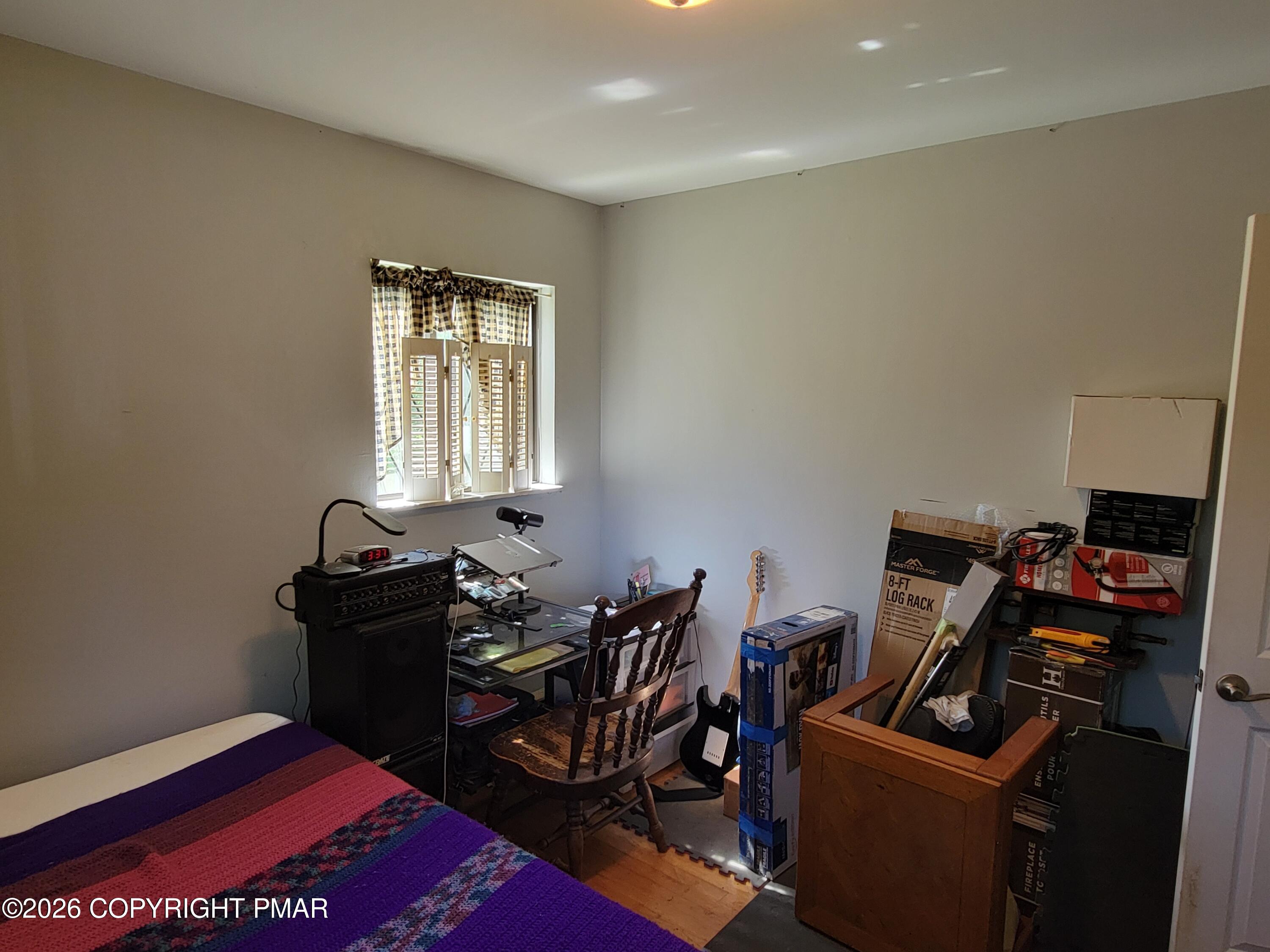 2631 Mountain Road Stroudsburg, PA 18360 - Photo 23 of 41 Bedroom