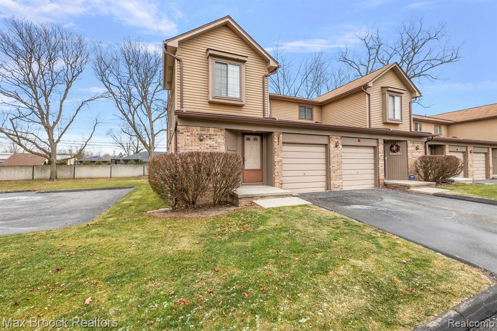 18674 West 13 Mile Road Beverly Hills, MI 48025 - Photo 2 of 33
