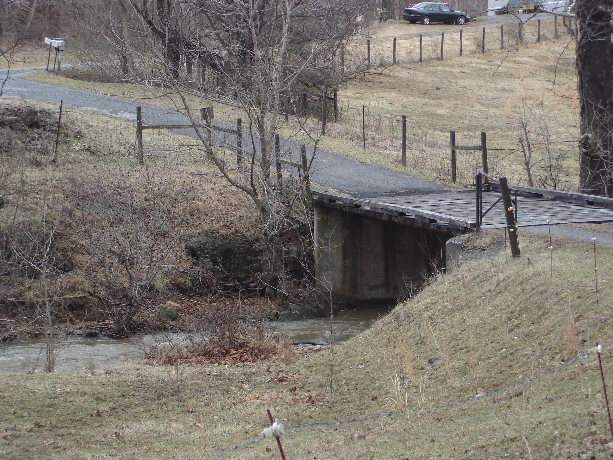 2502 Bore Auger Road Vinton, VA 24179 - Photo 24 of 27 a view of a backyard of the house