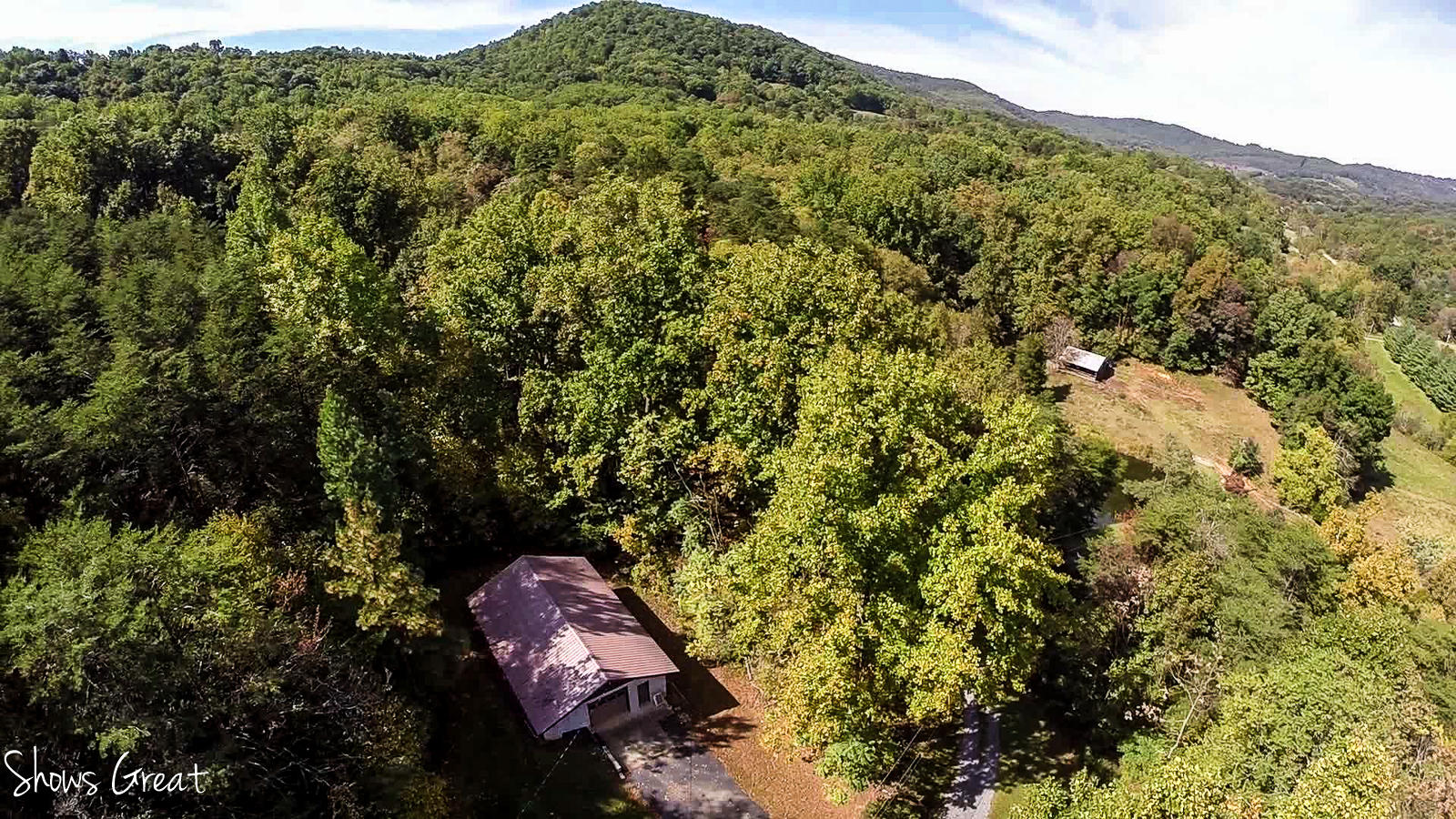 2502 Bore Auger Road Vinton, VA 24179 - Photo 4 of 27 a view of a yard
