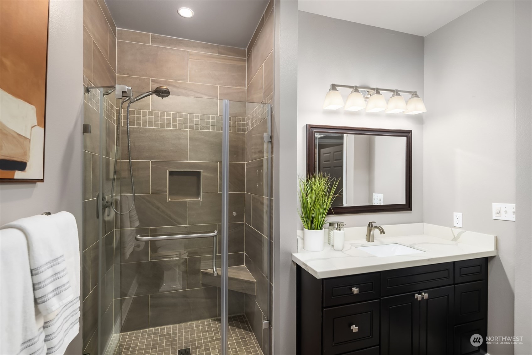 1800 Northeast 40th Street, Unit D203 Renton, WA 98056 - Photo 11 of 22 Gallery Image 11