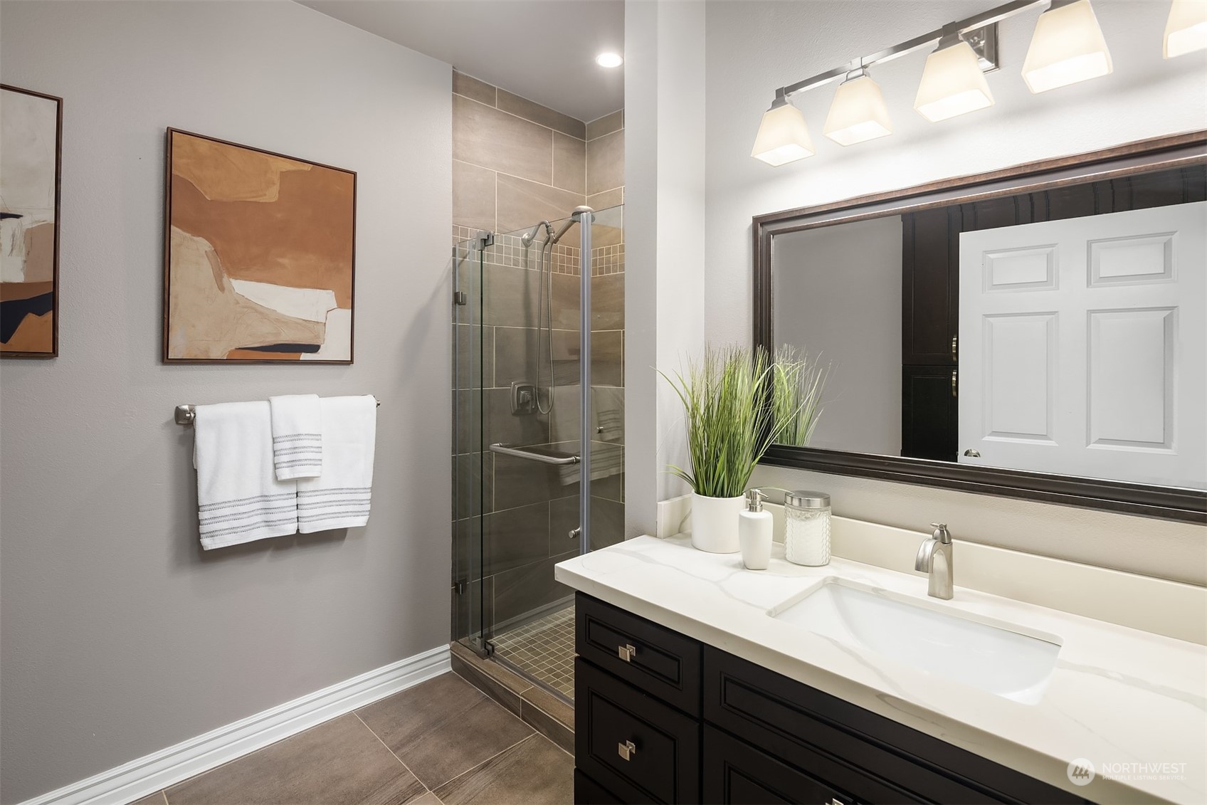 1800 Northeast 40th Street, Unit D203 Renton, WA 98056 - Photo 10 of 22 Gallery Image 10