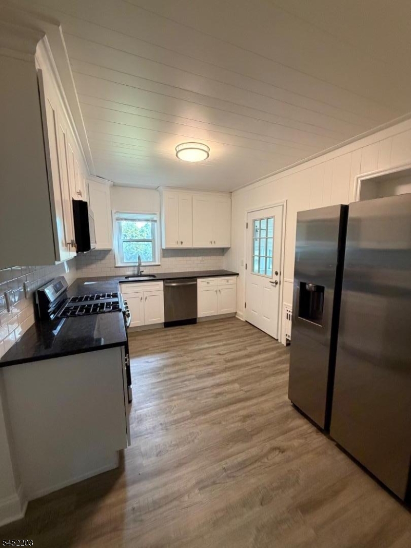 1016 Valley Road Wayne, NJ 07470 - Photo 6 of 25 Gallery Image 6