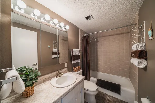 $365,000 | 315 Park Lake Boulevard, Unit 205, Detroit Lakes, MN 56501