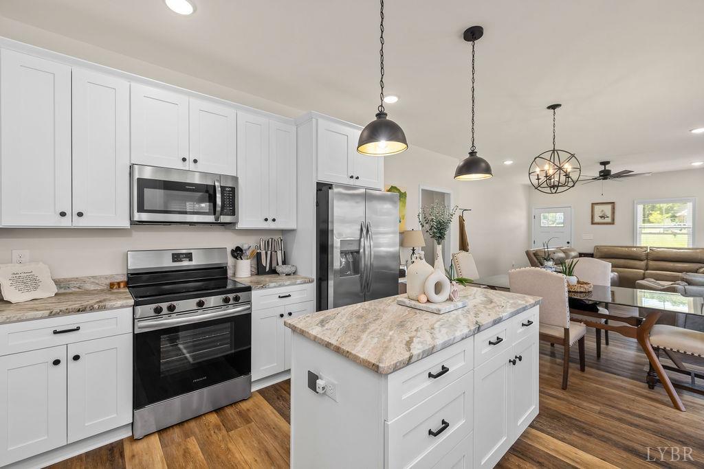 403 North Avenue Appomattox, VA 24522 - Photo 17 of 38