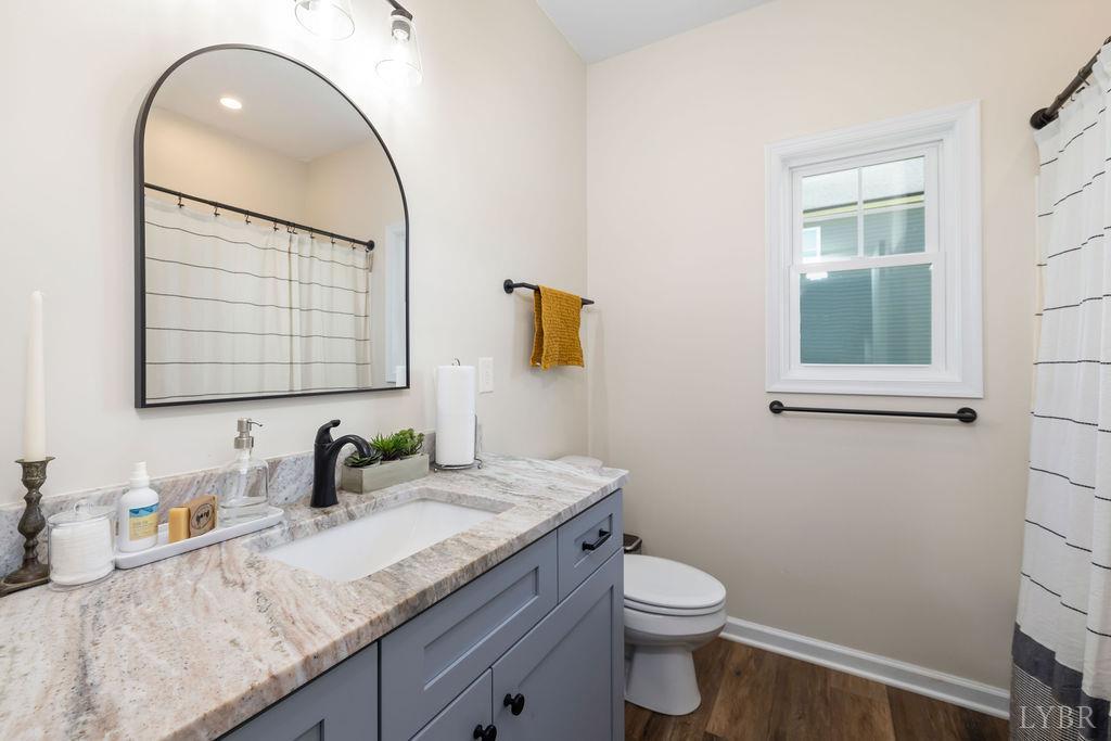 403 North Avenue Appomattox, VA 24522 - Photo 28 of 38