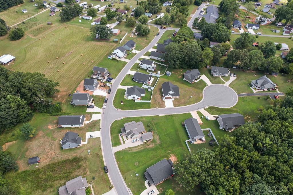 403 North Avenue Appomattox, VA 24522 - Photo 36 of 38